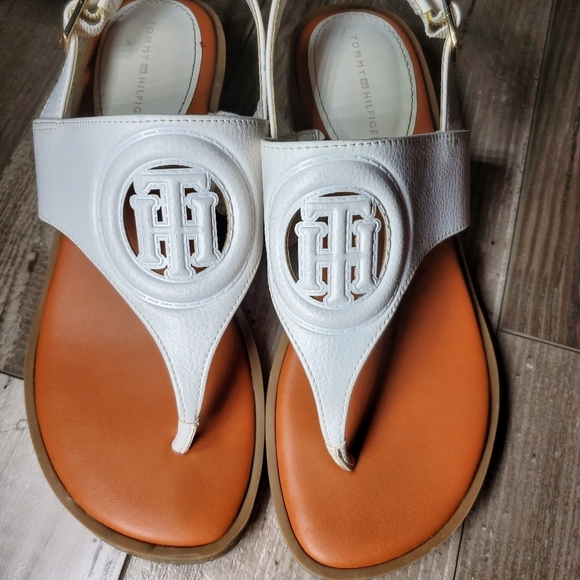 Tommy Hilfiger White Twolaya Faux Leather Slingback Heeled Sandals 7.5M Women's - Picture 11 of 16